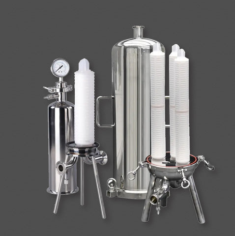 Single cartridge filter housing / Liquid filter housing